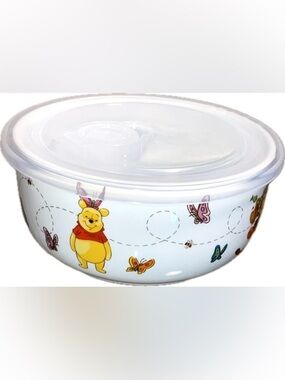 NEW Winnie the Pooh Bear Ceramic Bowl & Cover Lid Friend White Tigger Too Disney